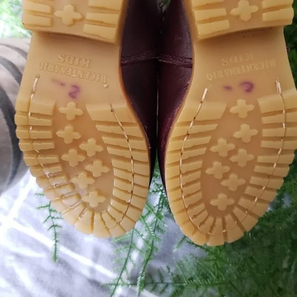 Size 2 boots shoes